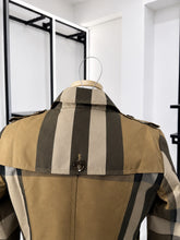 Translation missing: es.sections.featured_product.gallery_thumbnail_alt