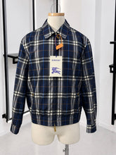 Translation missing: es.sections.featured_product.gallery_thumbnail_alt