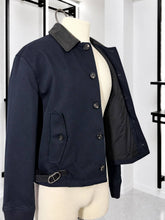 Translation missing: es.sections.featured_product.gallery_thumbnail_alt