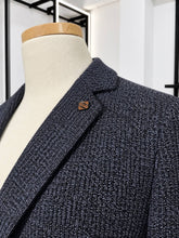 Translation missing: es.sections.featured_product.gallery_thumbnail_alt
