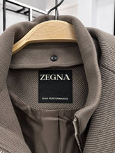 Translation missing: es.sections.featured_product.gallery_thumbnail_alt
