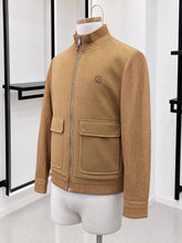 Translation missing: es.sections.featured_product.gallery_thumbnail_alt