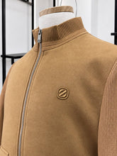 Translation missing: es.sections.featured_product.gallery_thumbnail_alt