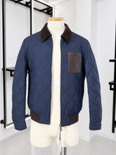 Translation missing: es.sections.featured_product.gallery_thumbnail_alt