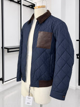 Translation missing: es.sections.featured_product.gallery_thumbnail_alt