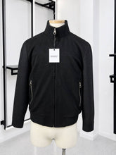Translation missing: es.sections.featured_product.gallery_thumbnail_alt