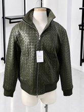 Translation missing: es.sections.featured_product.gallery_thumbnail_alt