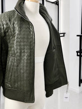 Translation missing: es.sections.featured_product.gallery_thumbnail_alt