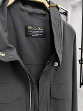Translation missing: es.sections.featured_product.gallery_thumbnail_alt